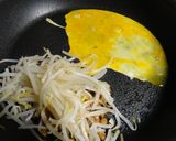 ＊絶品！納豆ともやしのオムレツ＊作り方2写真