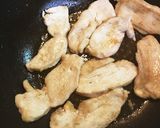 甘ピリ辛！鶏胸肉となすピーマンの味噌炒め作り方8写真