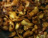 鶏皮のにんにく醤油炒め作り方3写真