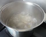 ＊コラーゲンたっぷり鶏手羽はしでスープ＊作り方1写真