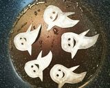 餃子の皮の、かりかりオバケ作り方4写真