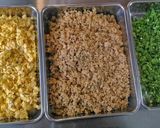 三色丼　給食作り方3写真