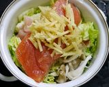 おひとり鍋！たっぷりスパイス☆銀鮭鍋作り方2写真