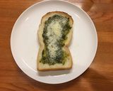 朝食はイタリアン♪ジェノヴェーゼトースト作り方2写真