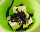 ３ステップ簡単♪豆腐とわかめでナムル風作り方1写真