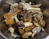 きのこと鶏肉の煮物作り方2写真