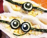 簡単キャラ弁☆ミニオンな卵ポケットサンド作り方9写真