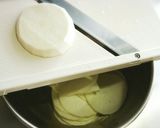 生ハムと柿とかぶのサラダ作り方1写真