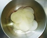 生ハムと柿とかぶのサラダ作り方2写真