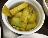 風邪ひきさんに！ネギのコンソメカレー煮作り方3写真