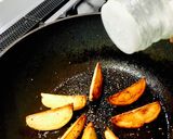 簡単‼︎時短‼︎皮つき少量焼きポテト作り方4写真