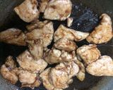 驚きの柔らかさ！鶏ムネ肉の赤ワイン煮風作り方6写真