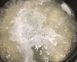 里芋と鶏肉の煮物作り方1写真
