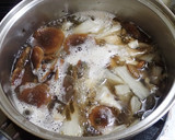 栗茸など5種きのこ・大根の味噌煮・田舎風作り方7写真
