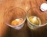 卵の黄身だけかけごはん作り方1写真