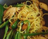 ピーマンと椎茸で塩焼きそば♪半人前作り方2写真