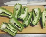パン粉抜きで簡単ふつうのピーマンの肉詰め作り方1写真