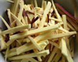バターが合う♡さつまいものきんぴら作り方1写真
