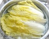 温活☆餅豆腐ロール白菜&茸の鶏塩麹鍋♪作り方1写真