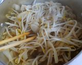 ランチ♪もやしゴボウのコンソメ味噌スープ作り方3写真