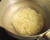 超お手軽♪肉野菜　ラーメン巾着鍋作り方7写真