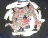 手軽で美味しい♪ダシダde牛肉きのこ炒め作り方2写真