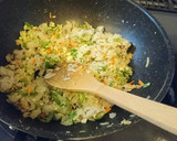 簡単♪生姜と野菜たっぷり焼き飯作り方4写真