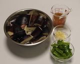 鶏となすの醤油麹炒め煮作り方2写真