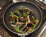 鶏となすの醤油麹炒め煮作り方3写真