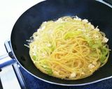 鶏ひき肉とキャベツのワンポットパスタ作り方5写真