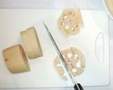 蓮根と鶏もも肉の簡単味噌煮♪ご飯がすすむ作り方2写真
