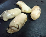 旬★風味抜群【牡蠣のみそ鍋焼きうどん】♪作り方2写真