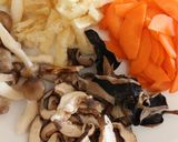 新米でつくる！！きのこ炊き込みご飯 。作り方1写真