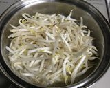 わける派♪ もやしと鶏胸肉のシチュー作り方7写真