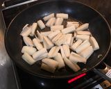サツマイモとレンコンの黒酢炒め作り方3写真