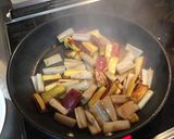 サツマイモとレンコンの黒酢炒め作り方8写真