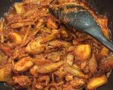 簡単ごちそう☆鶏肉とごぼうのトマト煮込み作り方7写真