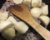 ごはんがススム♪ カレーそぼろ肉じゃが作り方3写真