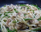 お手軽！豚肉とピーマンのもやし味噌炒め作り方4写真