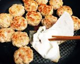 食感がたまらない♬レンコン入りつくね♡作り方4写真
