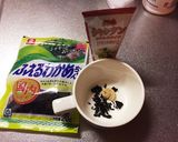 30秒で！簡単牛乳わかめスープ作り方1写真