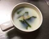 30秒で！簡単牛乳わかめスープ作り方3写真