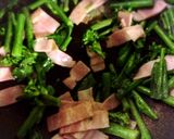ハナッコリーとベーコンの炒め物作り方3写真