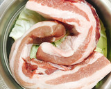 蒸し器でしっとり蒸し豚の荏胡麻キムチ添え作り方2写真