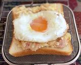 ツナマヨチリソースと半熟卵のホットサンド作り方4写真