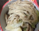 鶏団子ときのこの鍋〆は酸辣湯作り方3写真