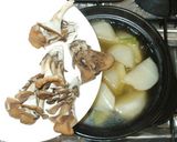 鮭缶とかぶの簡単鍋♪バターでコクをプラス作り方5写真