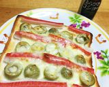 オリーブの実とカニカマで☆チーズトースト作り方8写真