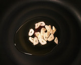 食感が楽しい蓮根のペペロンチーノ風炒め作り方4写真