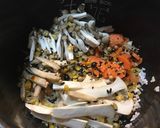 サーモンと雑穀米のバター風味炊き込みご飯作り方3写真